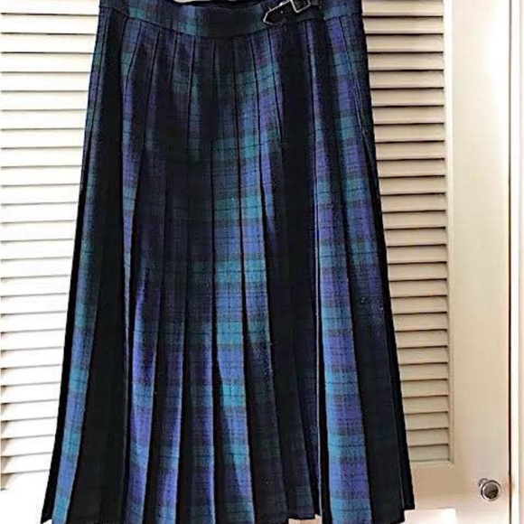 Scottish Skirt (kilt), green/blue, size ‘Small’ 100% Wool, made in England. - Picture 2 of 5